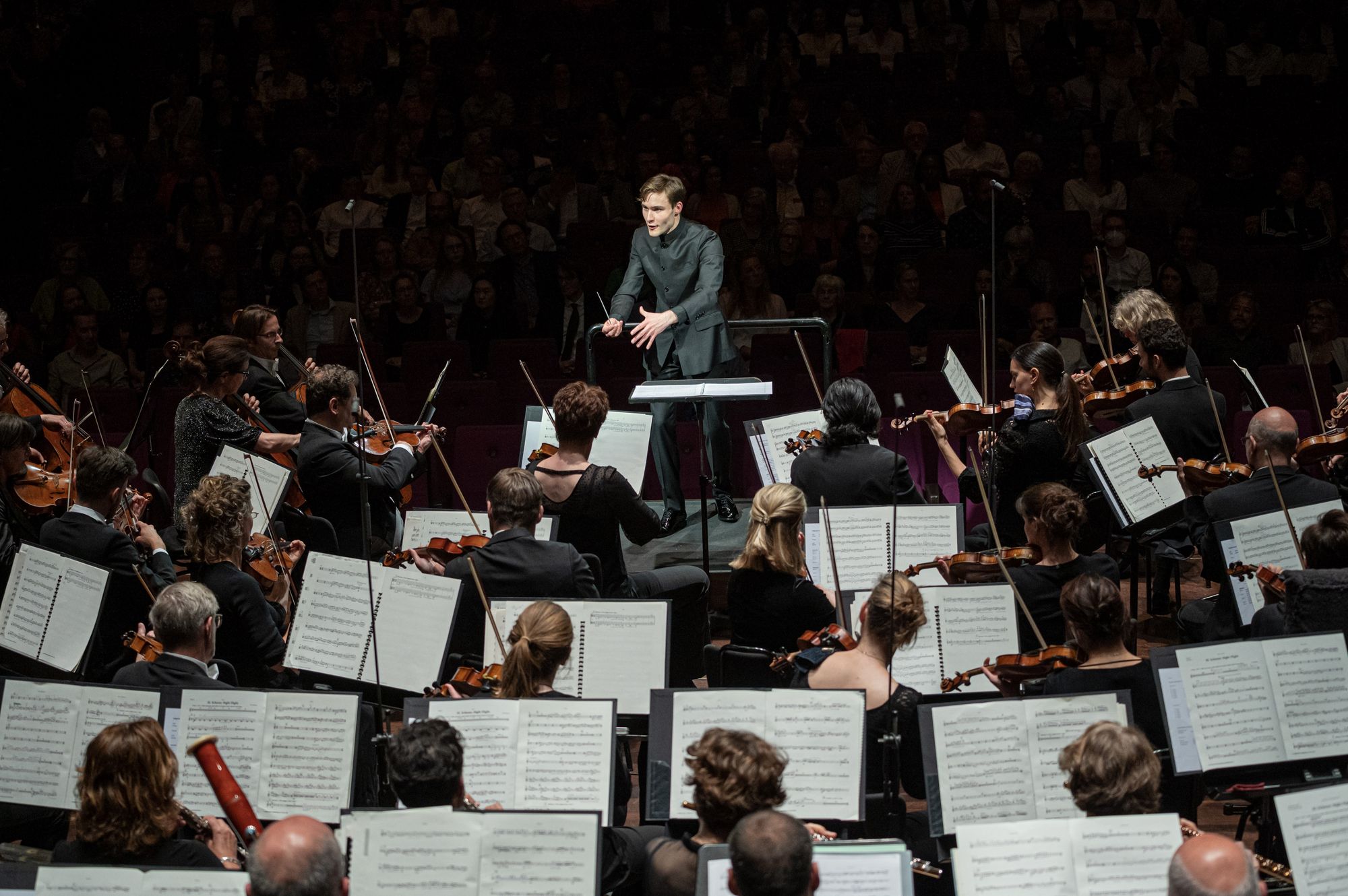 News item: Rotterdam's Conducting Competition